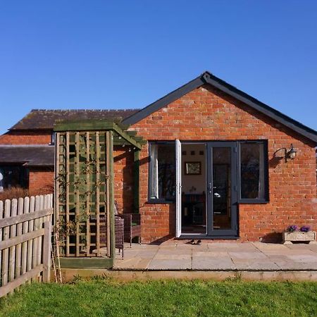 Cwm Lodge, An Idyllic Retreat In The Heart Of Herefordshire! Bagian luar foto